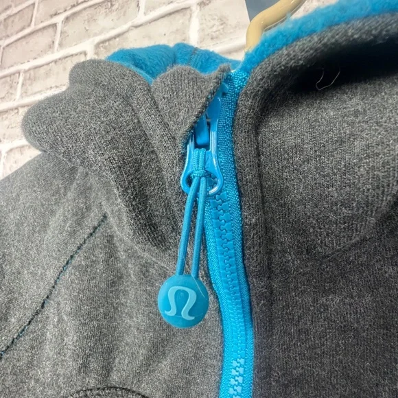 |•LULULEMON ATHLETICA•| Dark Grey & Blue Scuba Hooded Full Zip Sweatshirt Size 4 - Picture 2 of 9